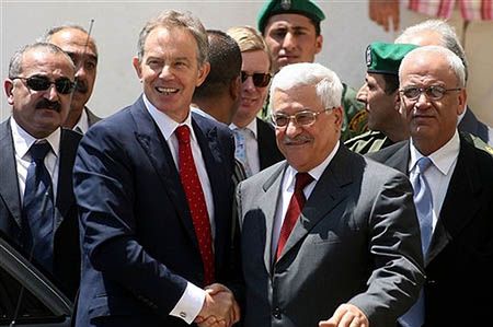 Blair spotkał się z Abbasem i Olmertem