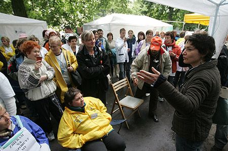 FZZ apeluje do pielęgniarek o zawieszenie protestu