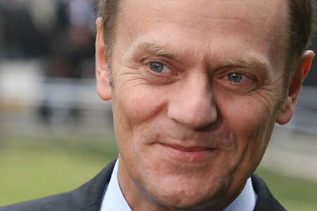 Premier Tusk przyleciał do Santiago