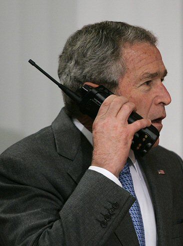 Bush: wkrótce zadzwonię do Miedwiediewa