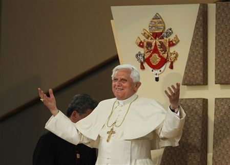 Watykan rozważa zmianę prawa kanonicznego