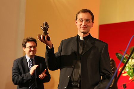 Ks. Gancarczyk laureatem nagrody im. bpa Jana Chrapka "Ślad"