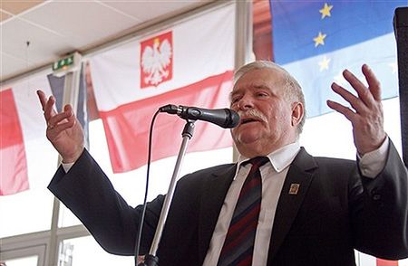 Wałęsa: miałem trudne chwile, ale nie współpracowałem