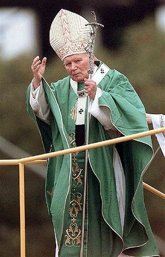 Benedykt XVI przedłuży beatyfikację Jana Pawła II?