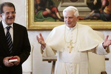 Benedykt XVI przyjął premiera Włoch