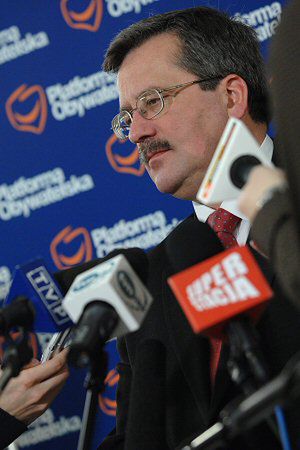 Komorowski: eurodeputowani chcą zaszkodzić PO