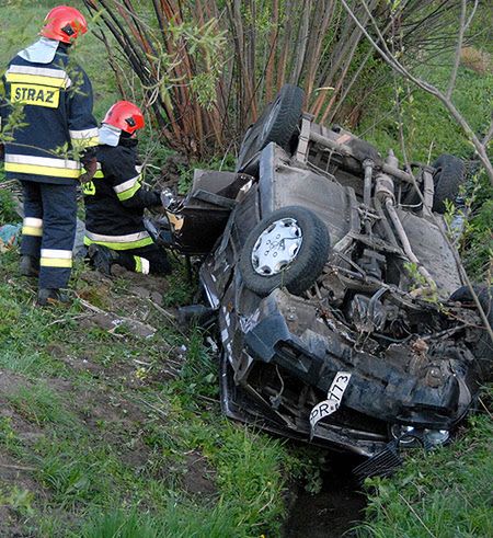 Czarny bilans długiego weekendu: 842 wypadków, 90 ofiar