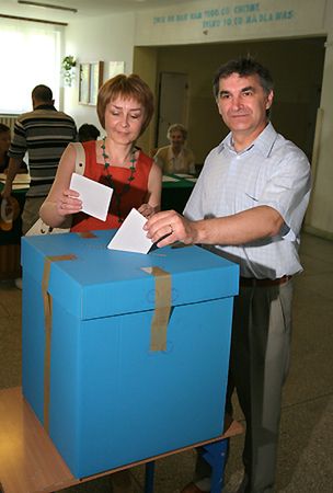 Zakończyły się wybory i referendum na Podlasiu