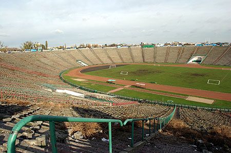 Unia Europejska pomoże nam wybudować stadiony?