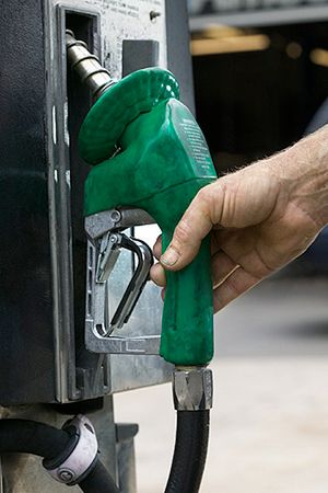 Kierowcy tankujący biopaliwa będą za darmo parkować?