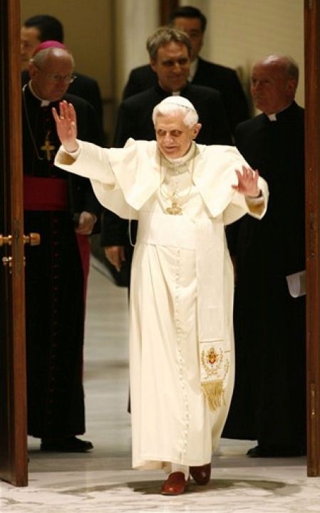 Benedykt XVI przyjął kardynała Dziwisza