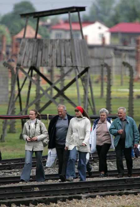 Byli więźniowie Auschwitz spotkali się z papieżem