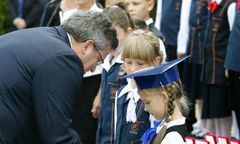 Pierwszy dzwonek z prezydentem. Czego życzył uczniom?