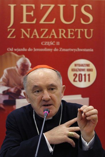 "Nie bądź naiwny, nie stanie się cud w dniu beatyfikacji"