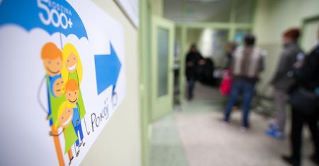 500 + na pierwsze dziecko to nie wszystko. Oni też dostaną więcej pieniędzy