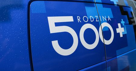 500+ do 2021 roku. Program traci na wartości