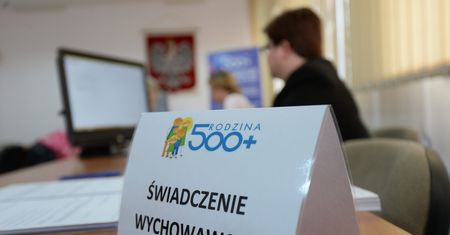 500+ niewypłacane od 3 lat. Rodzina składa wnioski, nie dostała złotówki