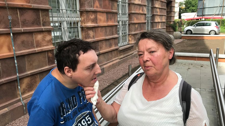 Przed Małgorzatą Marczyńska i jej synem Adamem jeszcze sporo formalności na drodze do nowego świadczenia.  