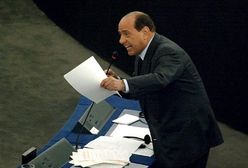 Berlusconi znów śpiewa piosenki miłosne