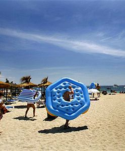 Hiszpania zamyka plaże - turystom zagrażają rekiny