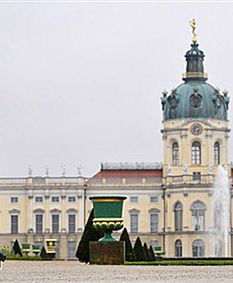 Władze postanowiły: Berlin ma być mniej "gburowaty"