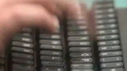 11latka, która prawdopodobnie pisze na klawiaturze szybciej od Ciebie (wideo) 1