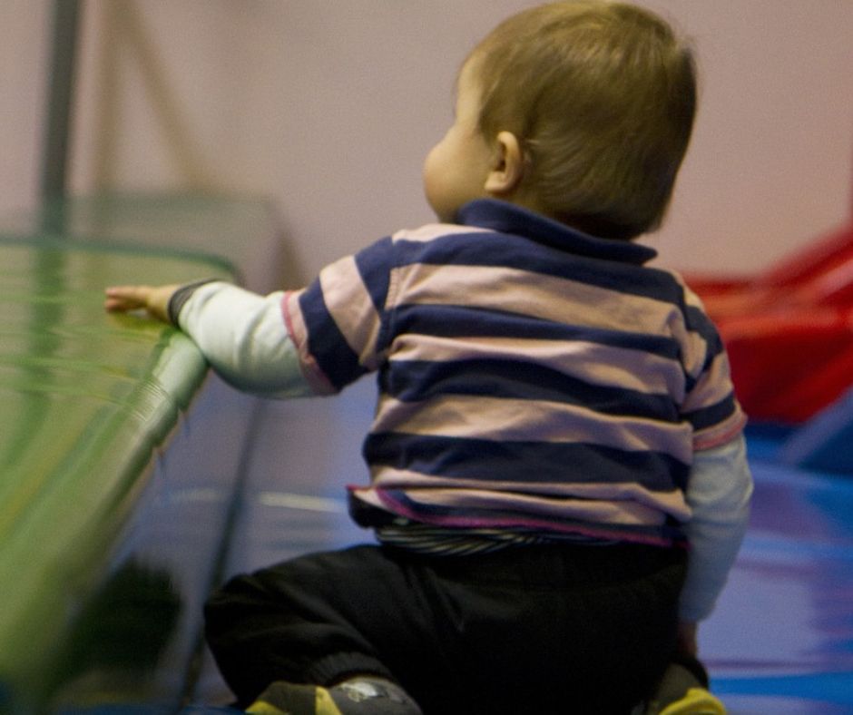 "Całą buzię miał we krwi". Prokuratura bada, co się stało w żłobku