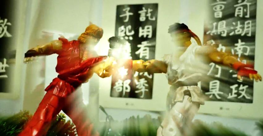 Ryu i Ken ze Street Fightera w plastikowym pojedynku! [wideo]