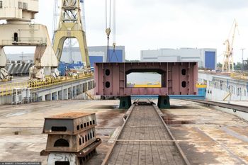 Miał być prom, została stępka. Jest akt oskarżenia. Prokuratura: szkoda ponad 8 mln zł