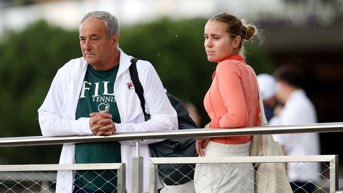 Sofia Kenin z tatą (Alex Kenin) podczas Wimbledonu 2023