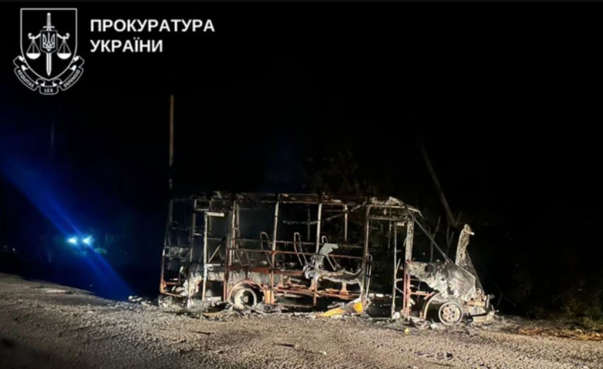 wiadomości,aktualności,WP Wiadomości Rosyjski dron uderzył w busa pełnego ludzi. Wśród rannych dzieci