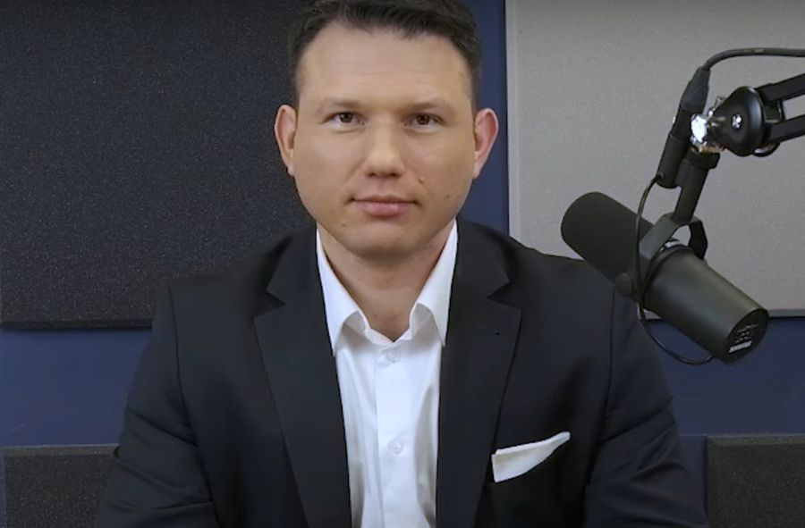 Sławomir Mentzen wystartował z programem "Mentzen grilluje"