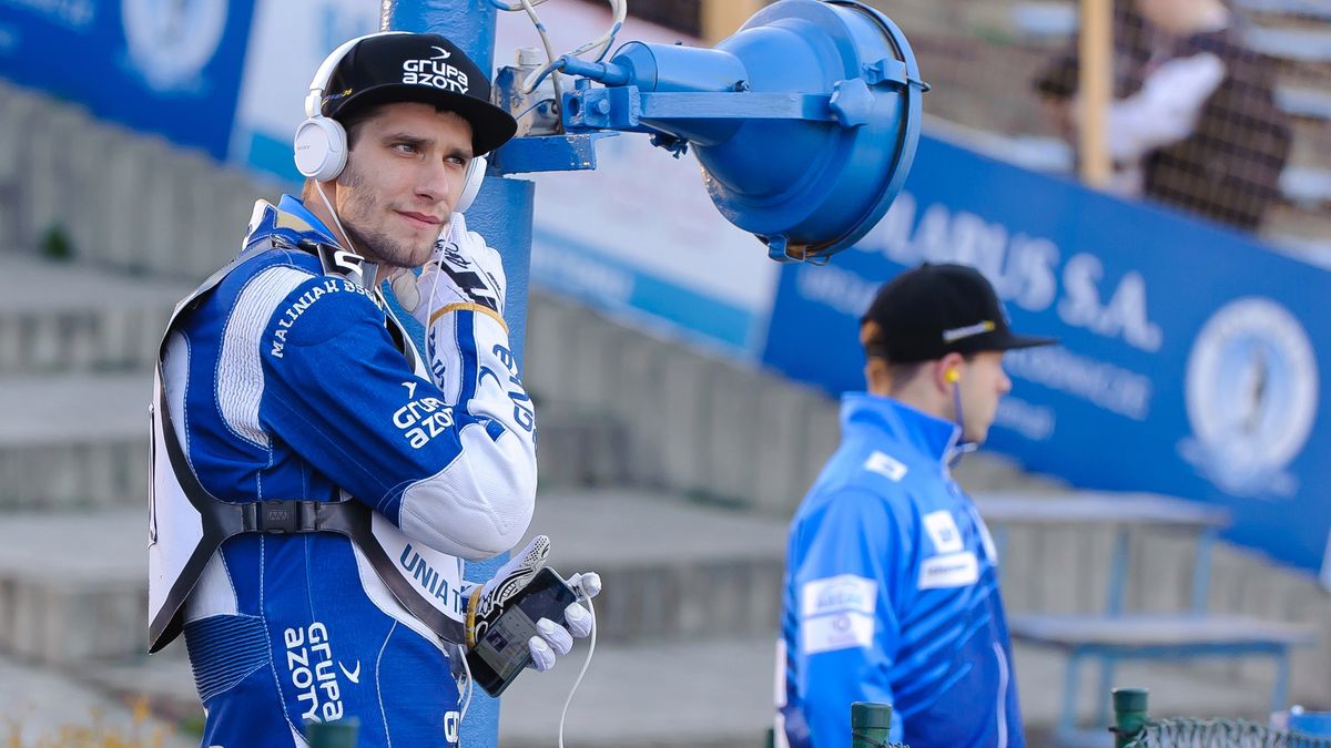 WP SportoweFakty / Tomasz Madejski / Na zdjęciu: Artur Mroczka, koncentracja przed meczem