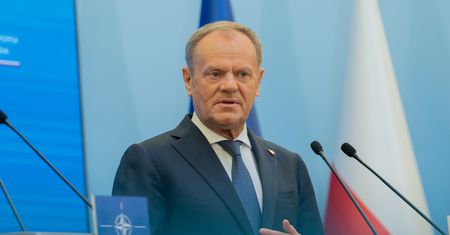 Tusk o próbie ataku na Trzaskowskiego. Pisze o "hejcie prawicowych mediów"