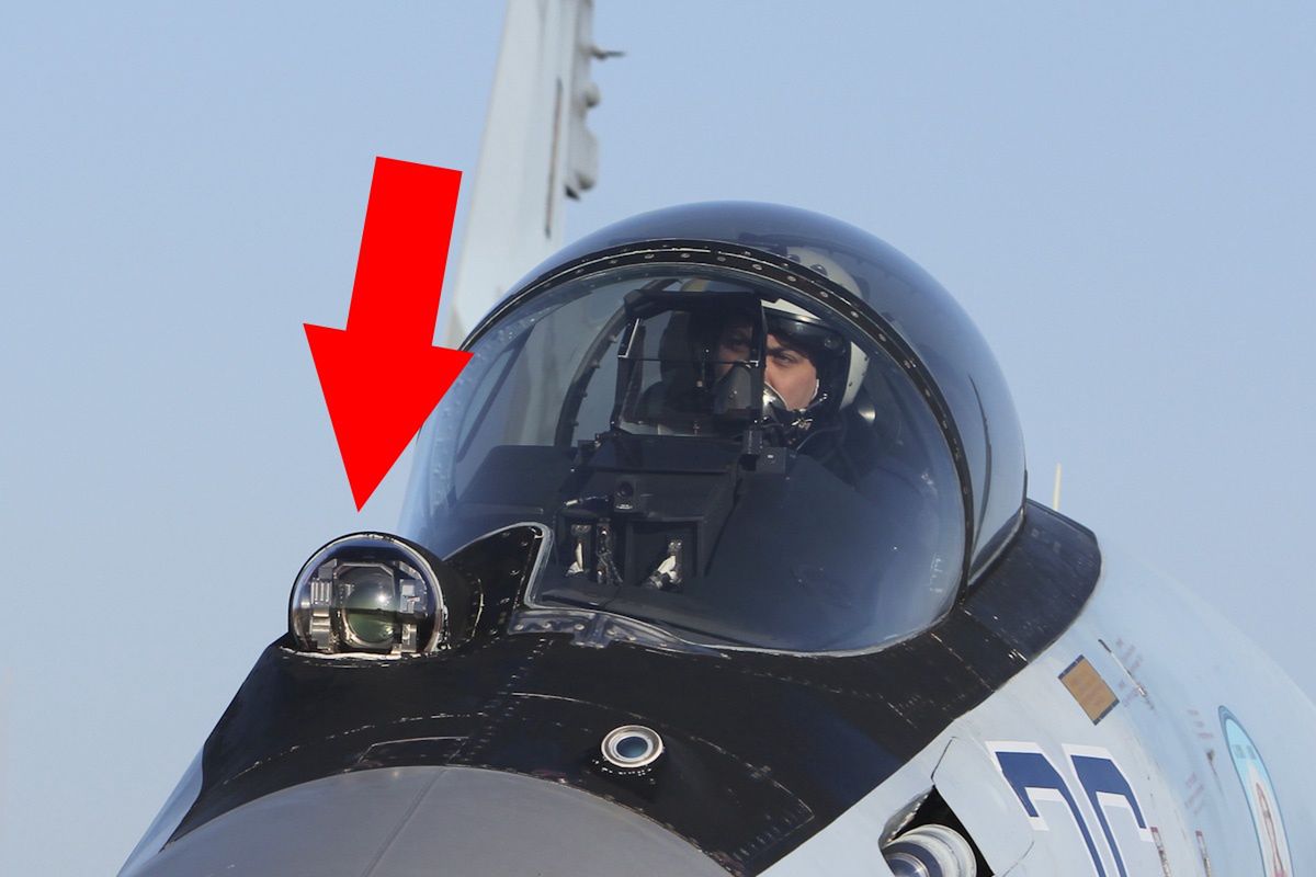 Infrarotsuch- und -verfolgungssensor im Su-35 Flugzeug
