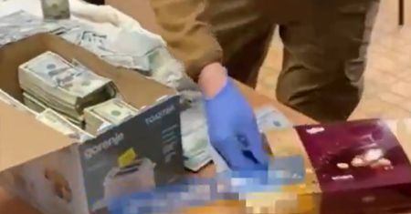 Znaleźli milion dolarów w Kijowie. To łapówki za uniknięcie wojska