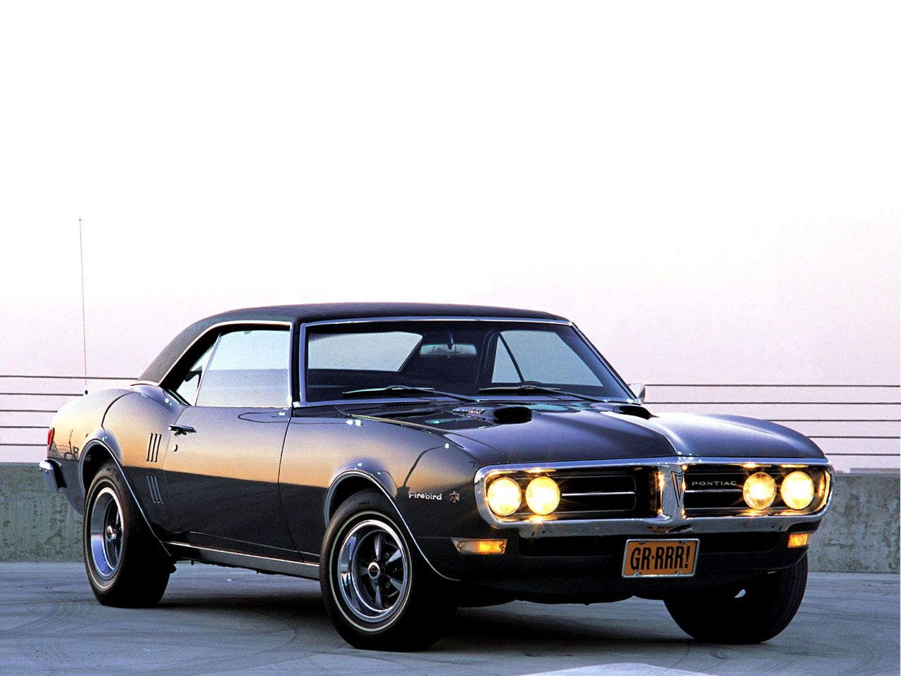 Pontiac Firebird 1