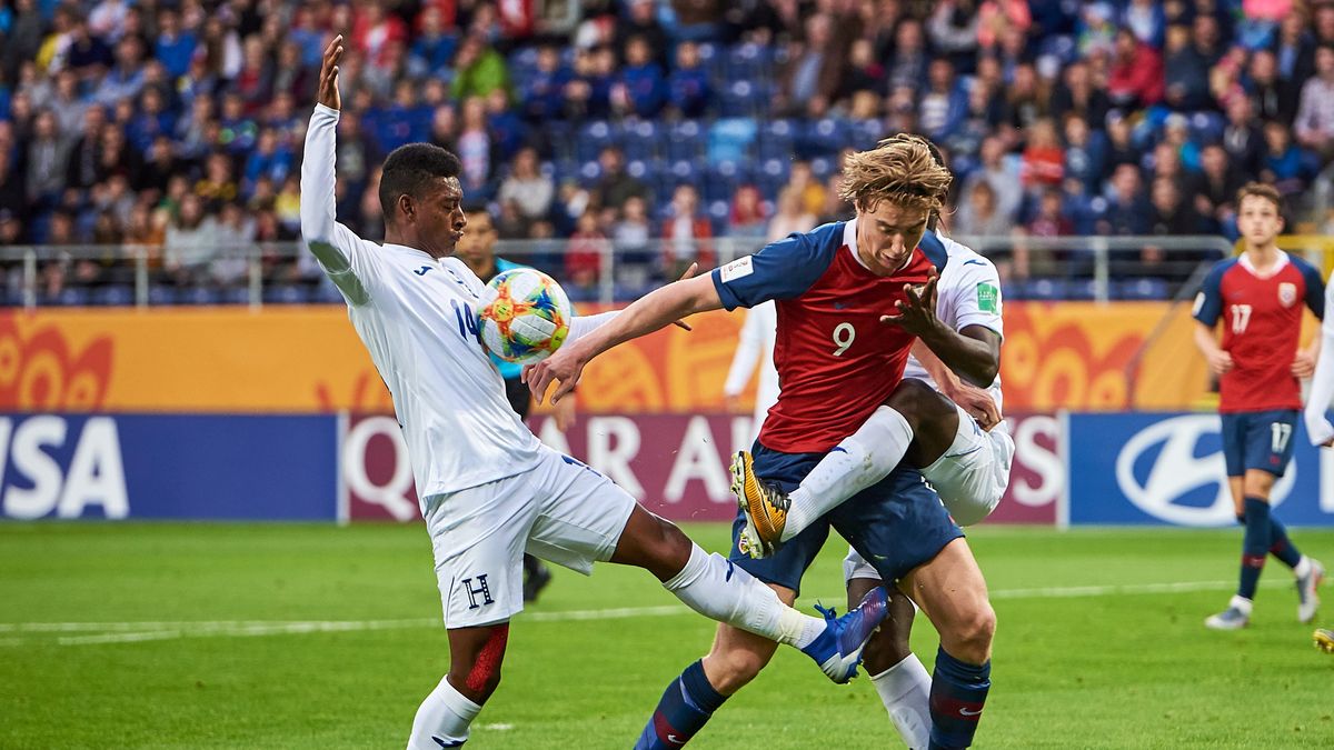 Zdjęcie okładkowe artykułu: Newspix / PIOTR JARUGA / 400MM.PL / Na zdjęciu: mecz Norwegia - Honduras podczas MŚ U-20