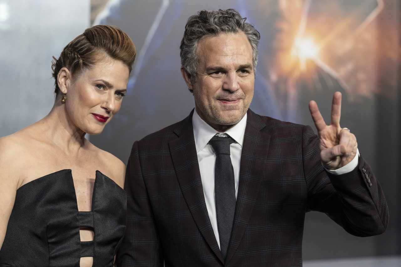 Mark Ruffalo z żoną na premierze filmu Netfliksa