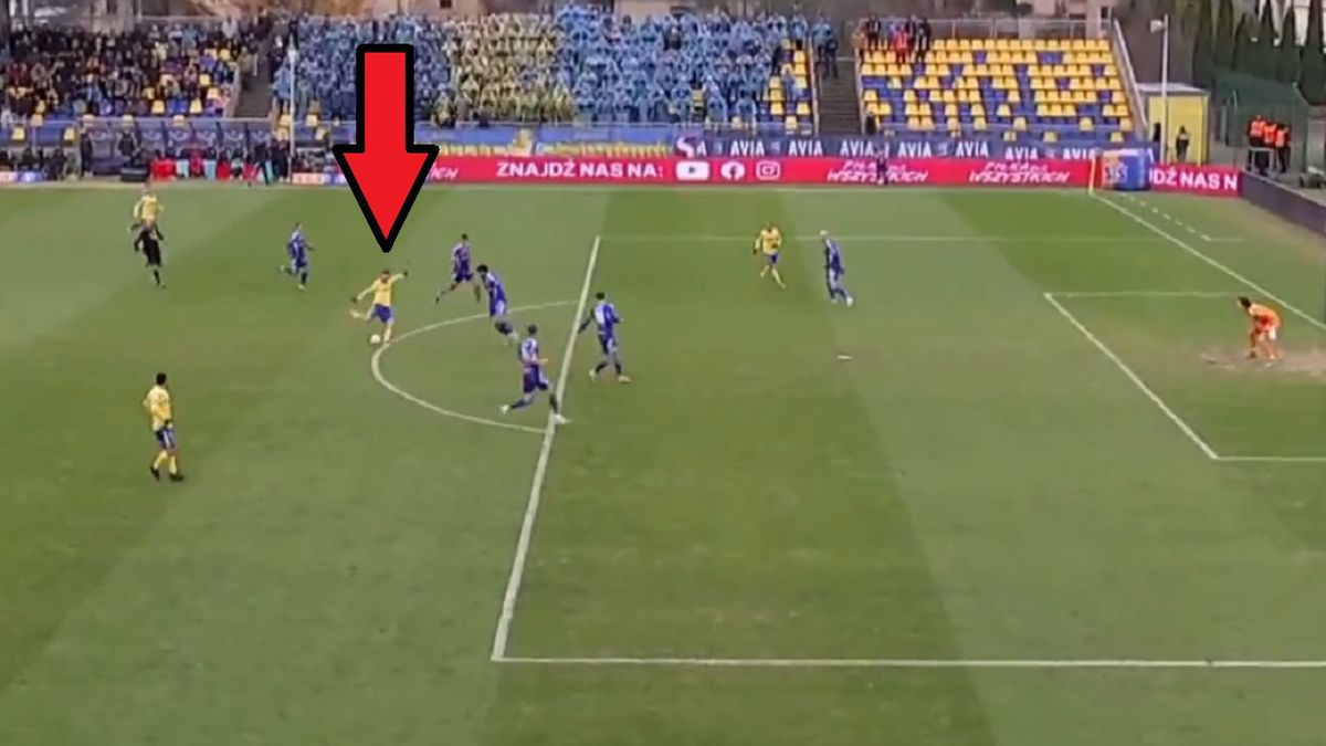 Twitter / Screen / TVP Sport / Na zdjęciu: Michał Zuber przeprowadził fantastyczny rajd w meczu Pucharu Polski
