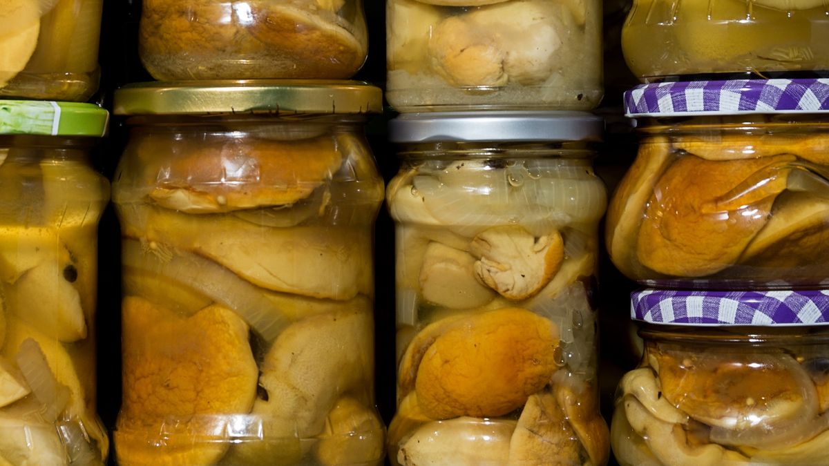Marynowane grzybki w słoikach zawsze mam w spiżarni