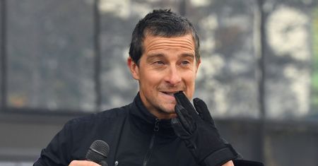 Bear Grylls był ikoną programów o sztuce przetrwania. Przez lata OKŁAMYWAŁ widzów