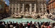 Włosi mają dość. Coraz więcej kar za kąpiel w zabytkowych fontannach