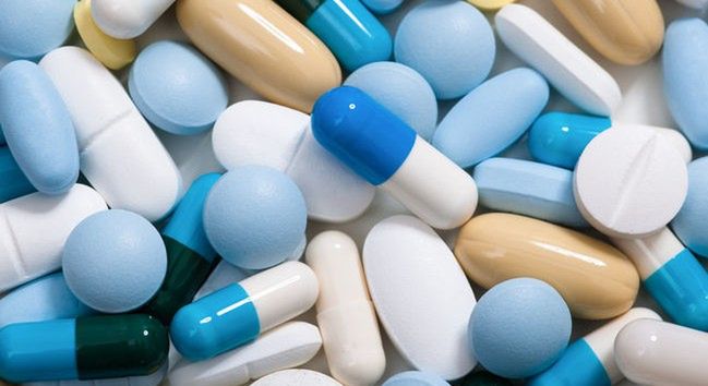 Polacy nadużywają leków przeciwbólowych. Czy ketonal dostępny bez recepty wzmocni to zjawisko?