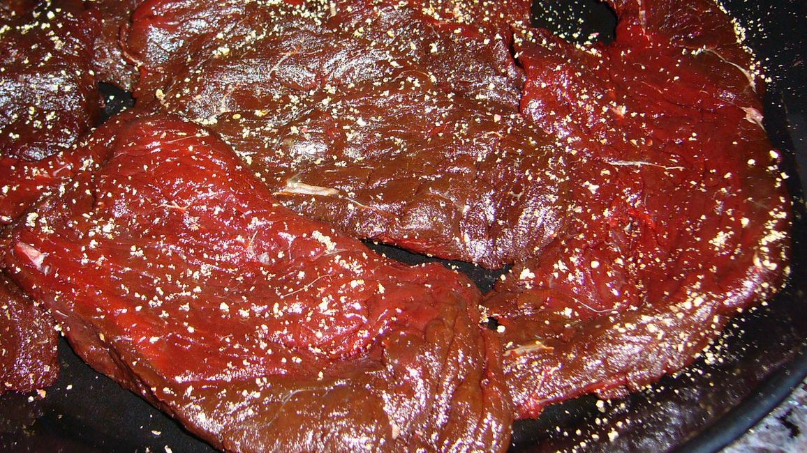 Surowe mięso z białucha arktycznego