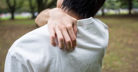 Atakuje po 30-stce. Podstępny nowotwór objawia się jak przeziębienie