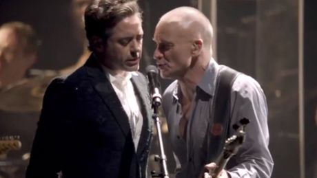 Robert Downey Jr. śpiewa na urodzinach Stinga!