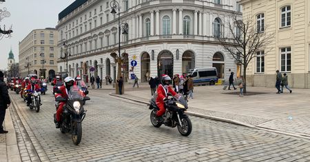 Mikołaje na motocyklach w całej Polsce. Pechowy przejazd w Gdyni
