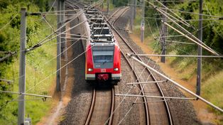 Tragedia na torach w Oleśnicy. To one zginęły. Śledczy o hipotezach