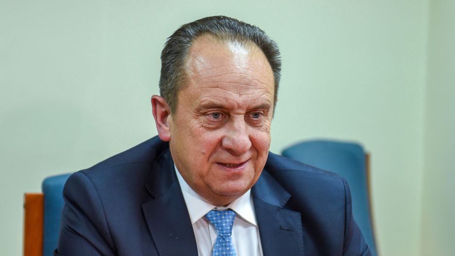 Wiceminister Andrzej Gut-Mostowy zapewnia, że jego majątek był sprawdzany przez służby